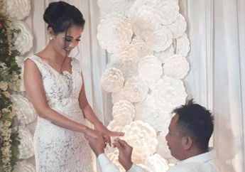 Berlutut Sematkan Cincin, Vicky Prasetyo Bantah Lamar Anggia Chan
