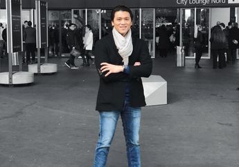 Gerbang Apartemen Mewah Reino Barack Silih Berganti Disinggahi Pejalan Kaki Hanya untuk Berfoto