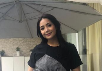 Ikut Nyoblos, Nagita Slavina Padukan Kaos Ratusan Ribu dengan Tas Mewah Puluhan Juta Rupiah