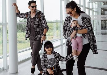 Enggan Balik Syuting, Sharena Tak Rela Melewatkan Perkembangan Kedua Buah Hatinya