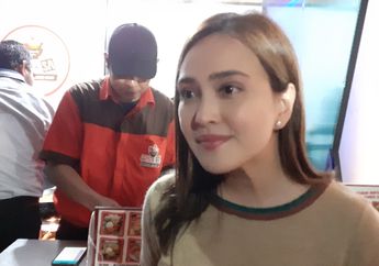 Meski Karakter Beda Jauh, Shandy Aulia Yakin Syahrini-Reino Barack Sudah Komitmen