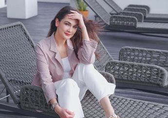 Buktikan Kecantikan Naturalnya, Luna Maya Posting Foto Belum Mandi dan Banjir Pujian dari Para Artis Indonesia