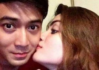 Pria Mirip Kriss Hatta Buat Video Asusila Tanpa Busana Viral di Media Sosial, Pengacara Buka Suara!