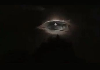 Video Fenomena Langit Malam Berbentuk Mata Bikin Heboh Netizen, LAPAN Ungkap Fakta Sesungguhnya