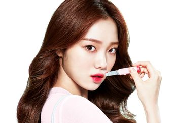Suka Kesal Ketika Lipstik Sudah Mulai Pudar di Siang Hari? Simak 6 Tips Berikut Agar Hasil Lipstik Bisa Tahan Lama!