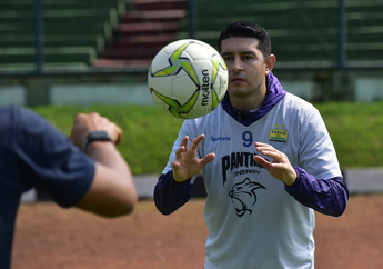 Rayakan Idulfitri di Rumah, Esteban Vizcarra Waspadai Hidangan Lebaran
