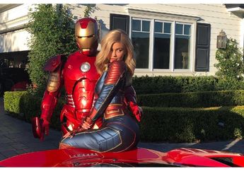 Rayakan Ulang Tahun Travis Scott, Kylie Jenner Beri Ucapan Lewat Papan Iklan hingga Sewa Gedung Bioskop