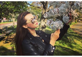 Sapa Fans Indonesia Lewat Video Call, Mantan Bintang Panas Maria Ozawa Deg-degan hingga Berkeringat