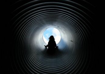 Merinding! Pakar Ungkap 6 Perasaan yang Akan Dialami Seseorang Sebelum Meininggal