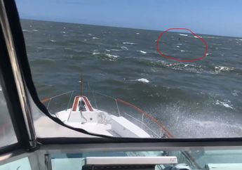 Usai Berdoa, 2 Orang Remaja yang Mengapung di Tengah Samudera Nyawanya Diselamatkan Kapal 'Amen'