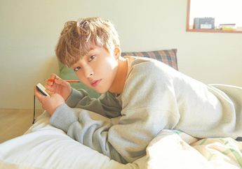 Peroleh Kejutan dari Member EXO, Xiumin Berurai Air Mata!