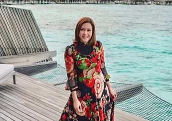 Unggah Foto Liburan ke Maldives, Maia Estianty Kenakan Setelan Baju Capai Harga 45 Juta Rupiah!