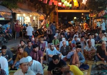 Penampakan Malam Pertama Tarawih di Masjid Jogokariyan, Masjid yang Akan Ganti Rugi Harta Benda Jamaah yang Hilang dengan Harga dan Merek yang Sama