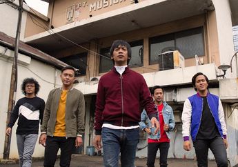 Bassist D' Massive Bertengkar Dengan Rian Hingga Turun Panggung, Sempat Terlontar Kata 'Megalomania'