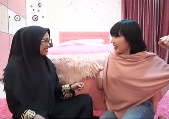 Takut Jakunnya Kelihatan Saat Sedang Mendongak, Lucinta Luna Tuai Cibiran dari Ria Ricis