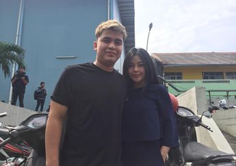 Elvia Cerolline Bantah Jadi Orang Ketiga antara Billy Syahputra dan Hilda Vitria