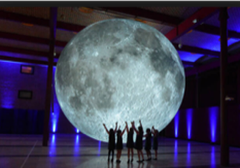 Manjakan Mata Sambil Menggali Imajinasi dengan Floating Utopias