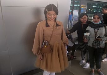 Mengaku Tak Harus Kenakan Barang mahal, Ini&nbsp;Reaksi Sarwendah saat Ditanya Apakah Outfitnya Mencapai Ratusan Juta
