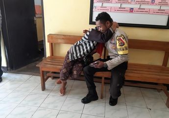 Berderai Air Mata, Ibu Ini Peluk Seorang Polisi yang Berhasil Temukan Dompetnya yang Berisi Uang Rp 5 Juta!