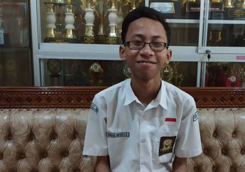 Jadi Anak Yatim dan Tak Pernah Ikut Bimbel, Siswa SMA Asal Solo Ini Raih Nilai UNBK 100 di 4 Mata Pelajaran Sekaligus