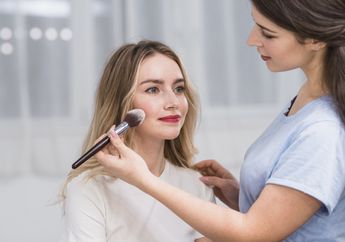 Hati-hati, Kuas Makeup Bisa Picu Jerawat dan Iritasi, Ini Cara Mudah Membersihkan dengan Baking Soda