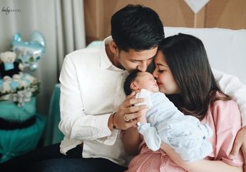 Jawaban Meleleh Randi Bachtiar saat Tasya Kamila Bahas soal Gantikan Popok Bayi di Rumah