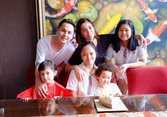 Sidak HP Amel, Ussy Sulistiawaty Larang Anak Perempuannya Pacaran Sebelum Usia 20 Tahun!