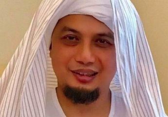 Lantunan Ayat Suci Alquran Terus Menggema, Menunggu Kedatangan Jenazah Ustaz Arifin Ilham di Masjid Az Zikra Gunung Sindur