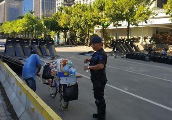 Dapat Rezeki Nomplok Saat 22 Mei, Pedagang Kopi Keliling: Mending Pendapatan Biasa Saja Daripada Ribut Begini