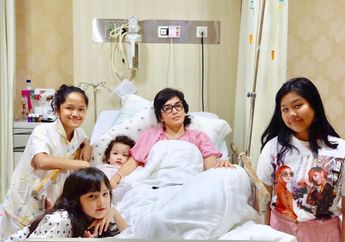 Seminggu Terbaring di Rumah Sakit, Ussy Sulistiawaty Ungkap Kondisinya Saat Ini