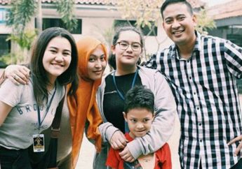 Ditinggal Adjie Massaid, Ini Teka-teki Nikah Siri Angelina Sondakh dan Brotoseno di Rutan