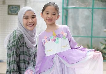 Kana Sybilla Bramantyo Baru Tindik Telinga di Usia 8 Tahun, Zaskia Adya Mecca Beberkan Alasannya
