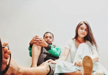 Nikahi Wartawan, Furry Setya Tukang Ojek Pengkolan Ngaku Belum Punya Rumah dan Masih Ngekost