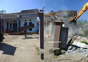 VIRAL! Sakit Hati Ditinggal Selingkuh Kala Merantau di Kalimantan, Suami Robohkan Rumah Istri Pakai Alat Berat