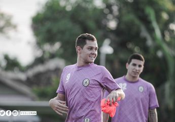 Viral, Gelandang Asing PSS Sleman Ternyata Jago Main Layangan