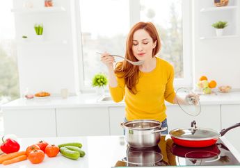 Catat! Ini 10 Trik Masak yang Wajib Perempuan Tahu, Apa Saja?