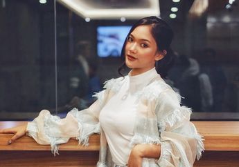 Pamer Potret Seksi di Minimarket, Kaki Marion Jola Jadi Sorotan!