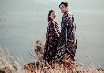 Darius Sinathrya dan Donna Agnesia Foto di Atas Tebing, Netizen: Gak Takut Jatuh?