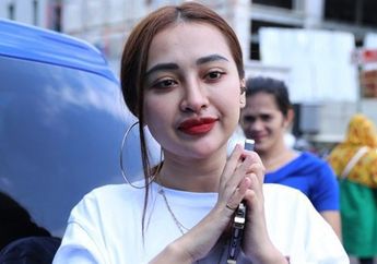 Penyanyi Cupi Cupita Adakan Voting Antara Dirinya Cantik Atau Hanya Modal Dada Besar, Ini Risiko Kesehatan yang Dihadapi Wanita Berpayudara Besar