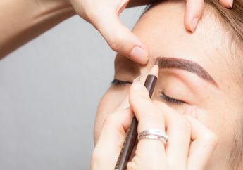 Cuma Rp 30 Ribu, Miliki 3 Pensil Alis yang Cocok Buat Pemula!