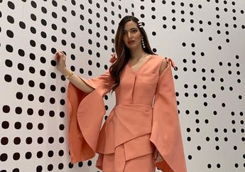 Tetap Memesona, Nia Ramadhani Antar Anak ke Sekolah Tanpa Sapuan Makeup, Wajah Polosnya Jadi Sorotan