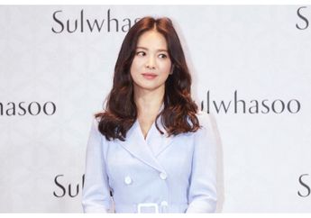 Song Hye Kyo Sering Kepergok Lepas Cincin Pernikahan, Seorang Teman Ungkap Alasannya!
