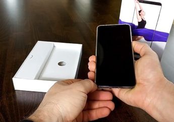 Arti Mimpi Membeli Ponsel, Pertanda Mesti Buka Hati Lebar-lebar, Ada yang Pengin PDKT