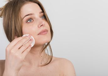 5 Rekomendasi Micellar Water untuk Tipe Wajah Berminyak, Harga di Bawah Rp35 Ribu!