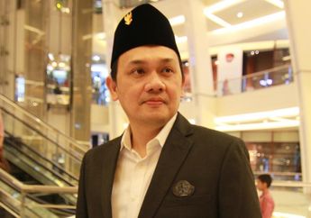 Terlanjur Koar-koar Bakal Segera Lepas Masa Duda, Farhat Abbas Tiba-tiba Batal Nikah Gegara Sang Calon Istri Minta Mahar Selangit: Pernikahan Bukan Transaksi Bisnis