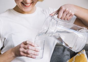 Kebanyakan Minum Air Putih Bisa Berbahaya untuk Tubuh, Segera Kenali Tanda-tandanya