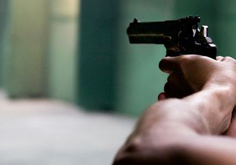 Apes! Perampok ini Pede Gasak Rumah Polisi di Lampung Gunakan Senjata Api, Adu Tembak Keduanya Terekam CCTV