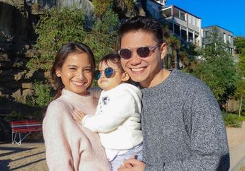 Makin Pintar Bergaya, Intip Gemasnya Putri Acha Septriasa Saat Kenakan Gaun Ala Princess Disney: Rapunzel, is That You?