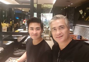 5 Momen Kedekatan Adjie Pangestu & Putra Tunggalnya, Rafi Pangestu. Super Mirip!
