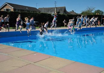 Tak Hanya Urin Dalam Kolam Renang Juga Terdapat Tinja 'Crypto', Penting Perhatikan Hal ini Saat Berenang!